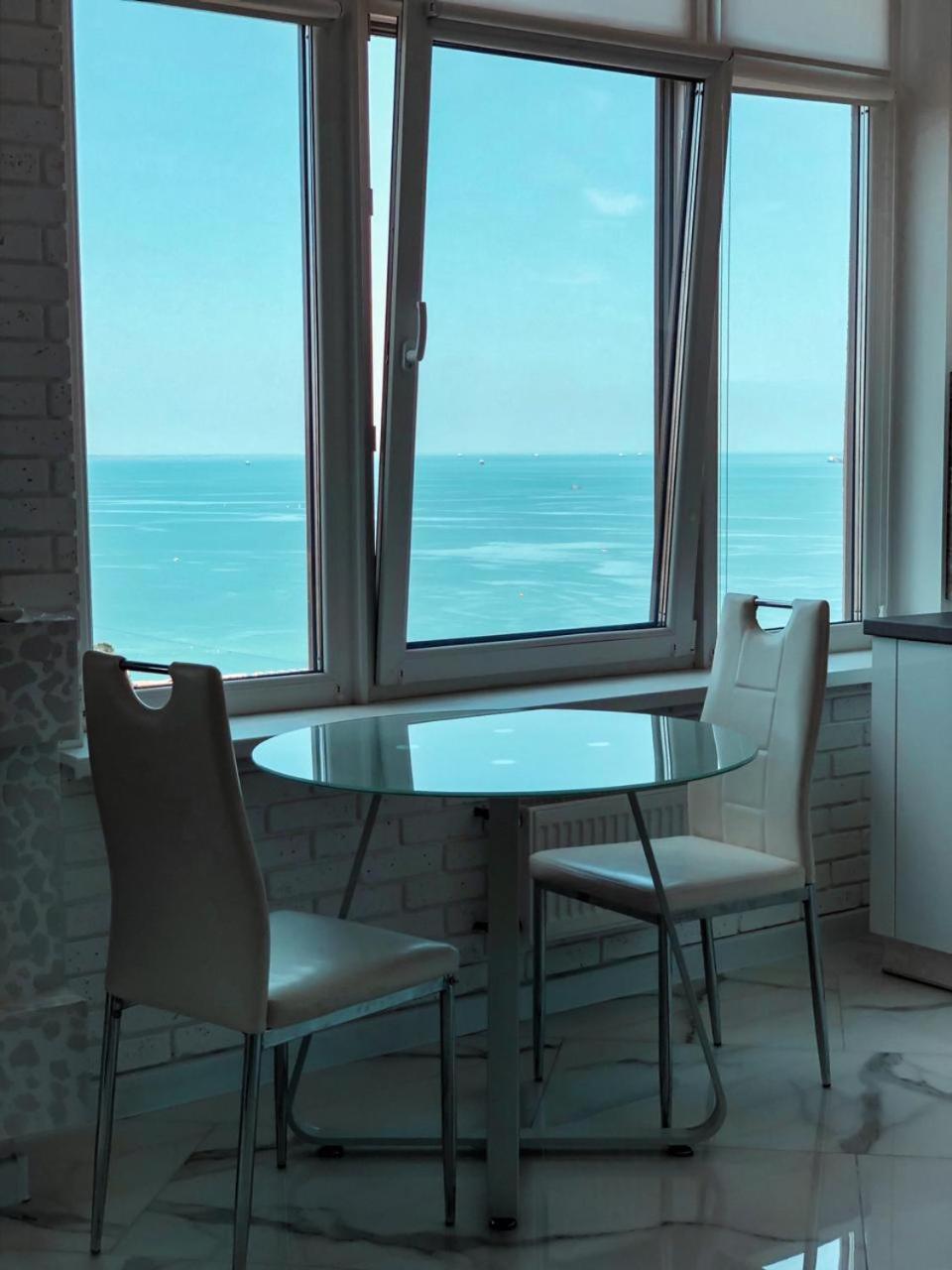 M&P Vip Appartments In Arkadia Odessa Quarto foto